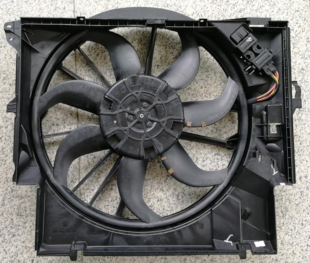 17427545366 Radiator Cooling Fan Assembly for BMW  