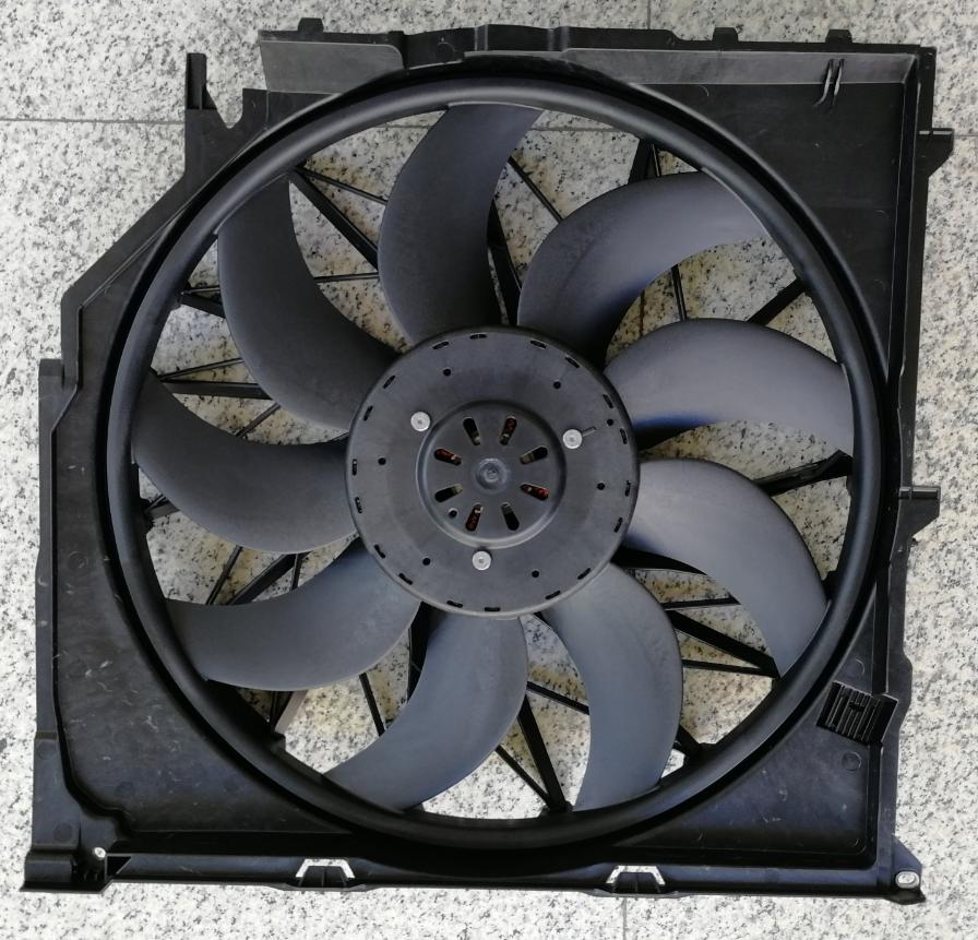 17113442089  17113415181  17113400022 Radiator Cooling Fan Assembly for BMW  