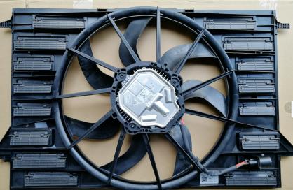 80D959455   80D121003  8W0121207B  8WD121207 Radiator Cooling Fan Assembly for VW