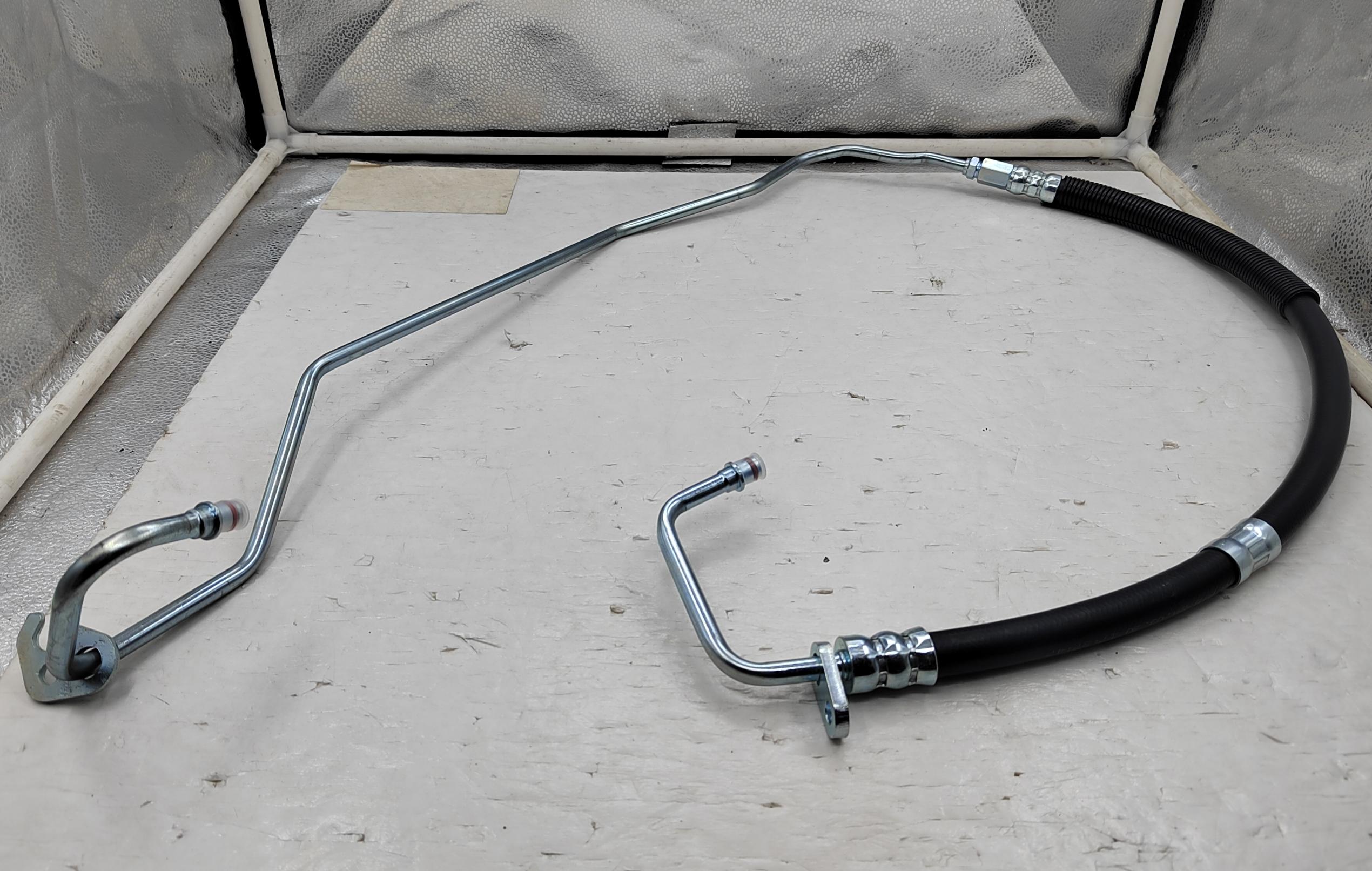 7G913A719KF  7G913A719KE  1750077  1500621 Power Steering Hose for FORD 