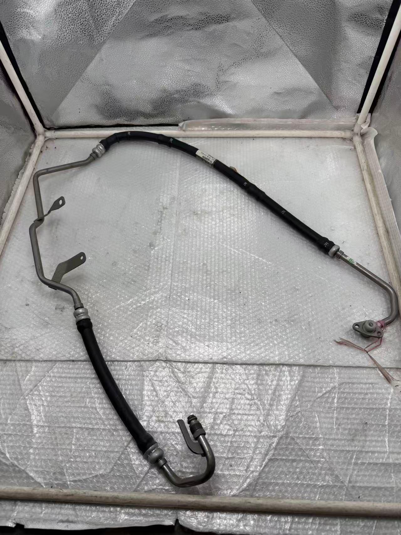 7E1422893M  7E1 422 893 J Power Steering Hose for VW/AUDI 